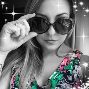 Meet your Posher, Karissa